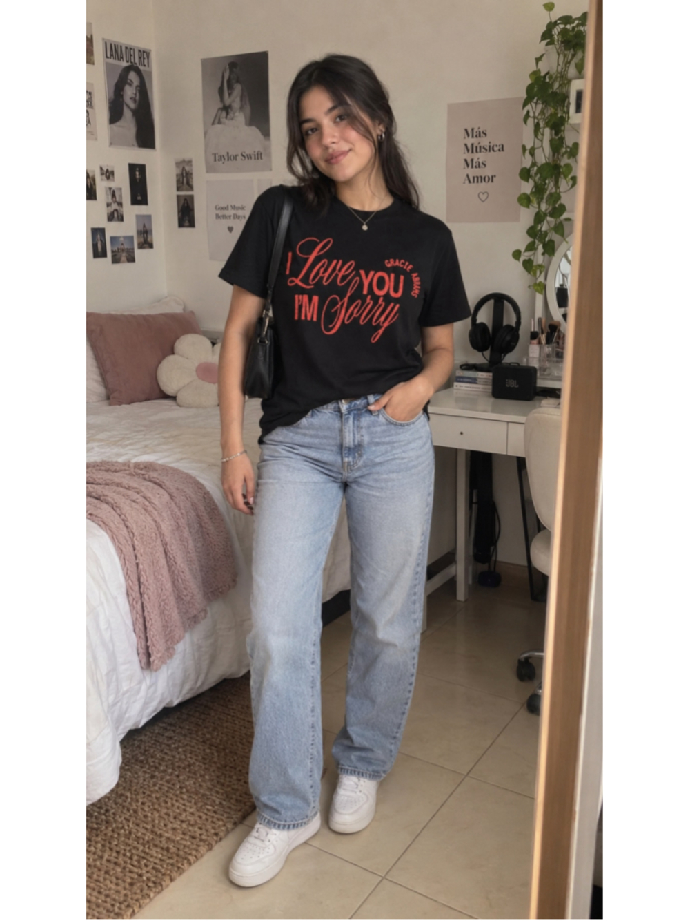 Women's Gracie Gracie Abrams Black and Red Short Sleeve Graphic Tee Size S